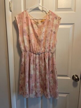 Women’s Pink Floral Alice + Olivia dress